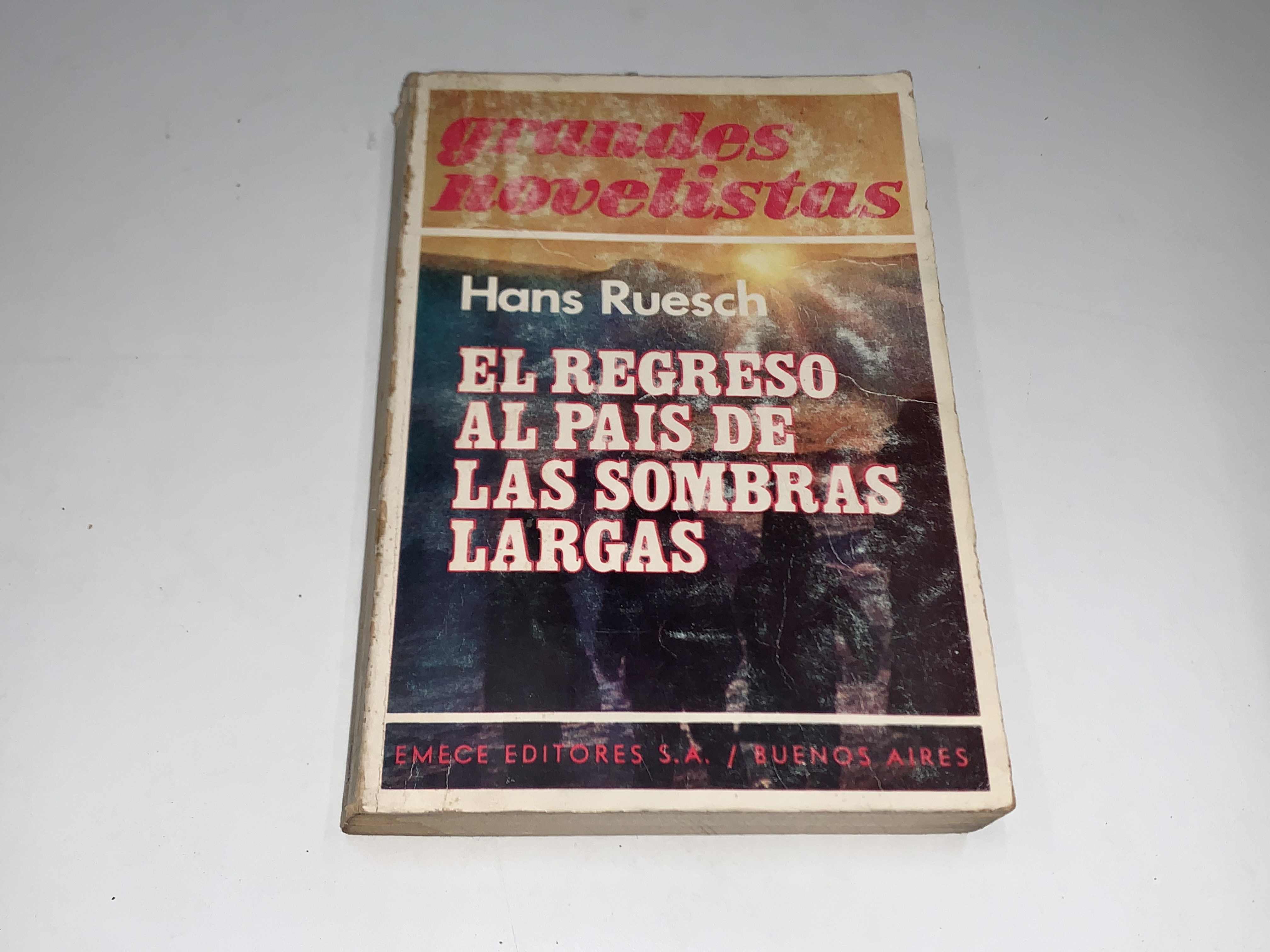 El regreso al país de las sombras largas