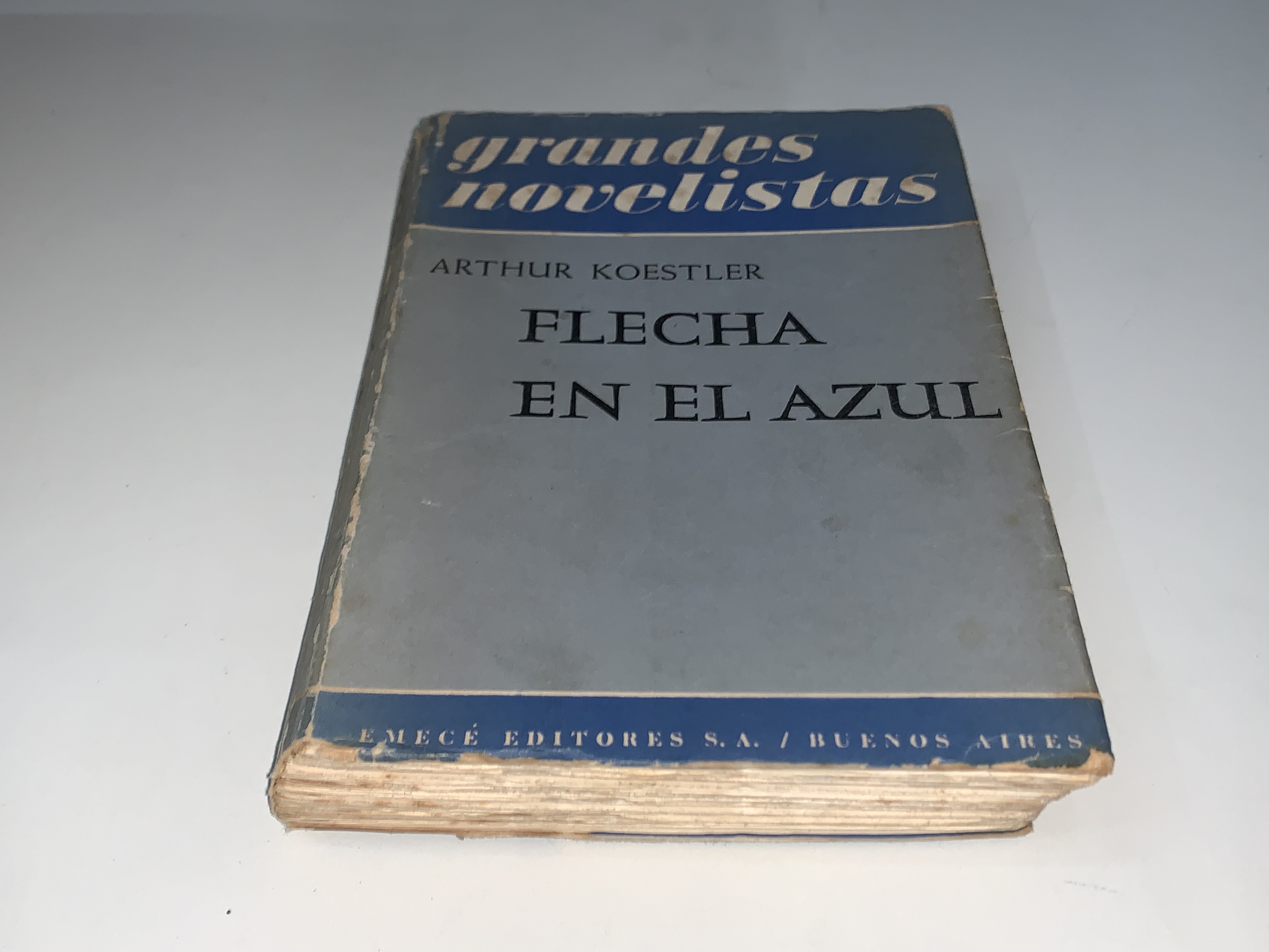 Flecha en el azul