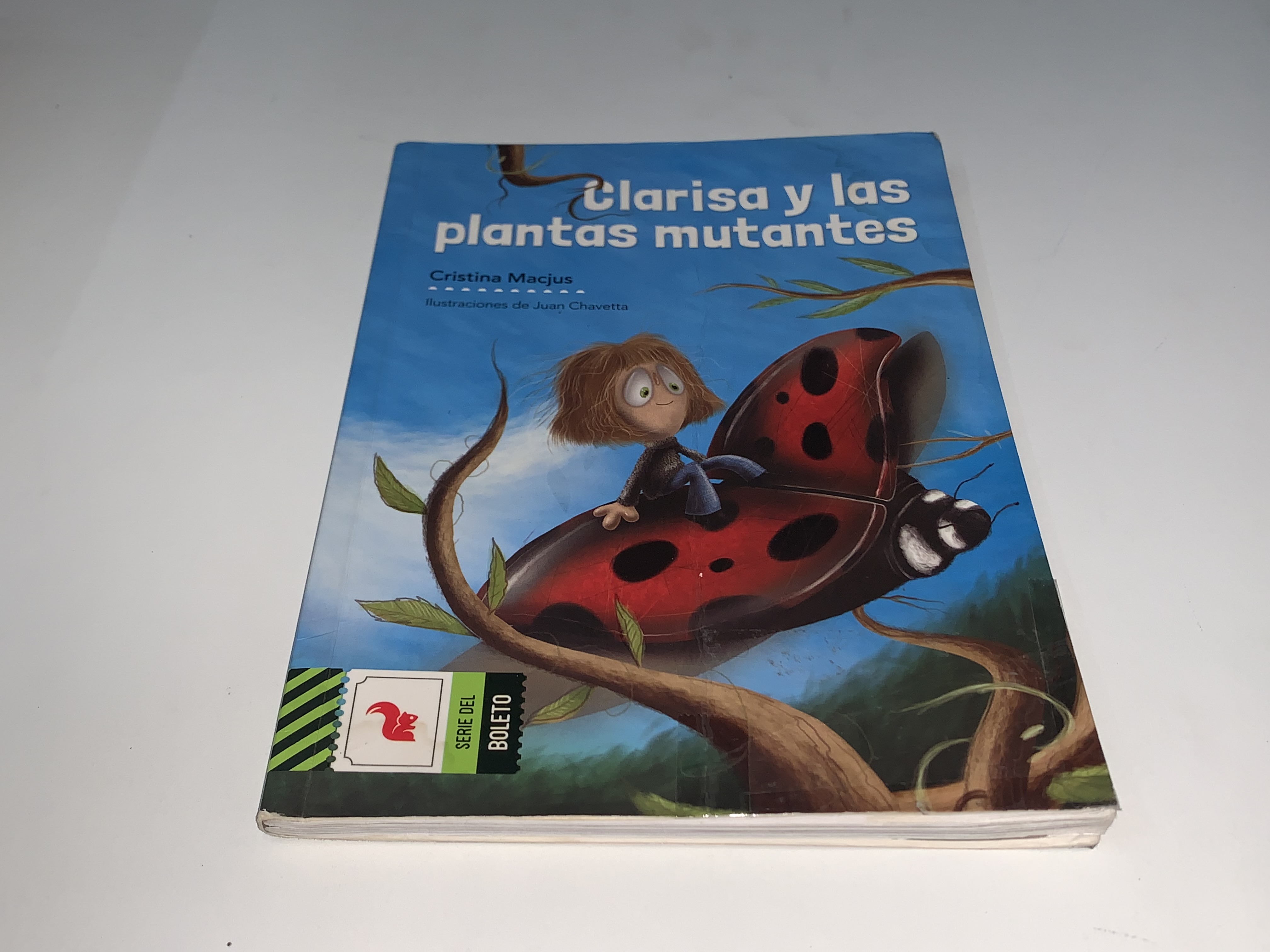 Clarisa y las plantas mutantes