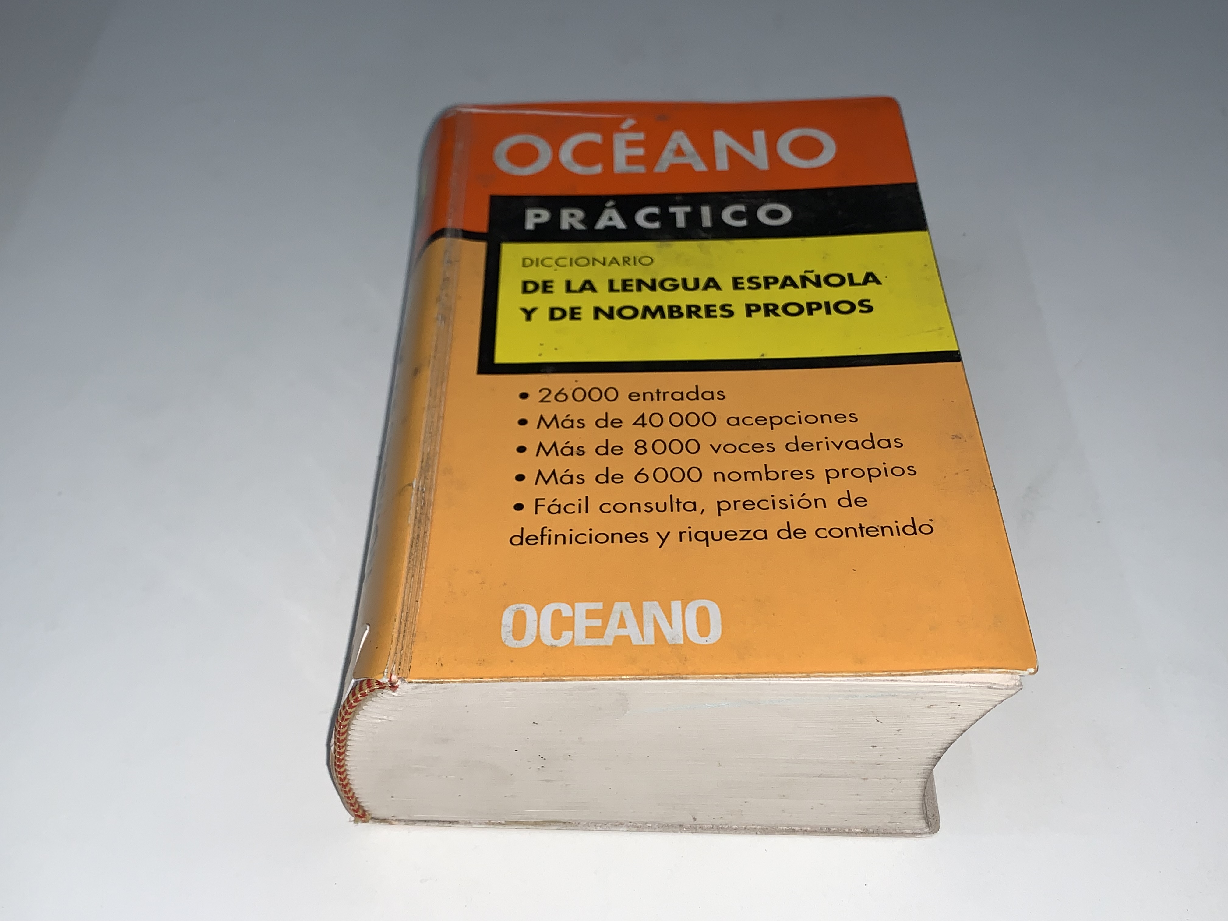Diccionario Práctico de la Lengua Española y de Nombres Propios