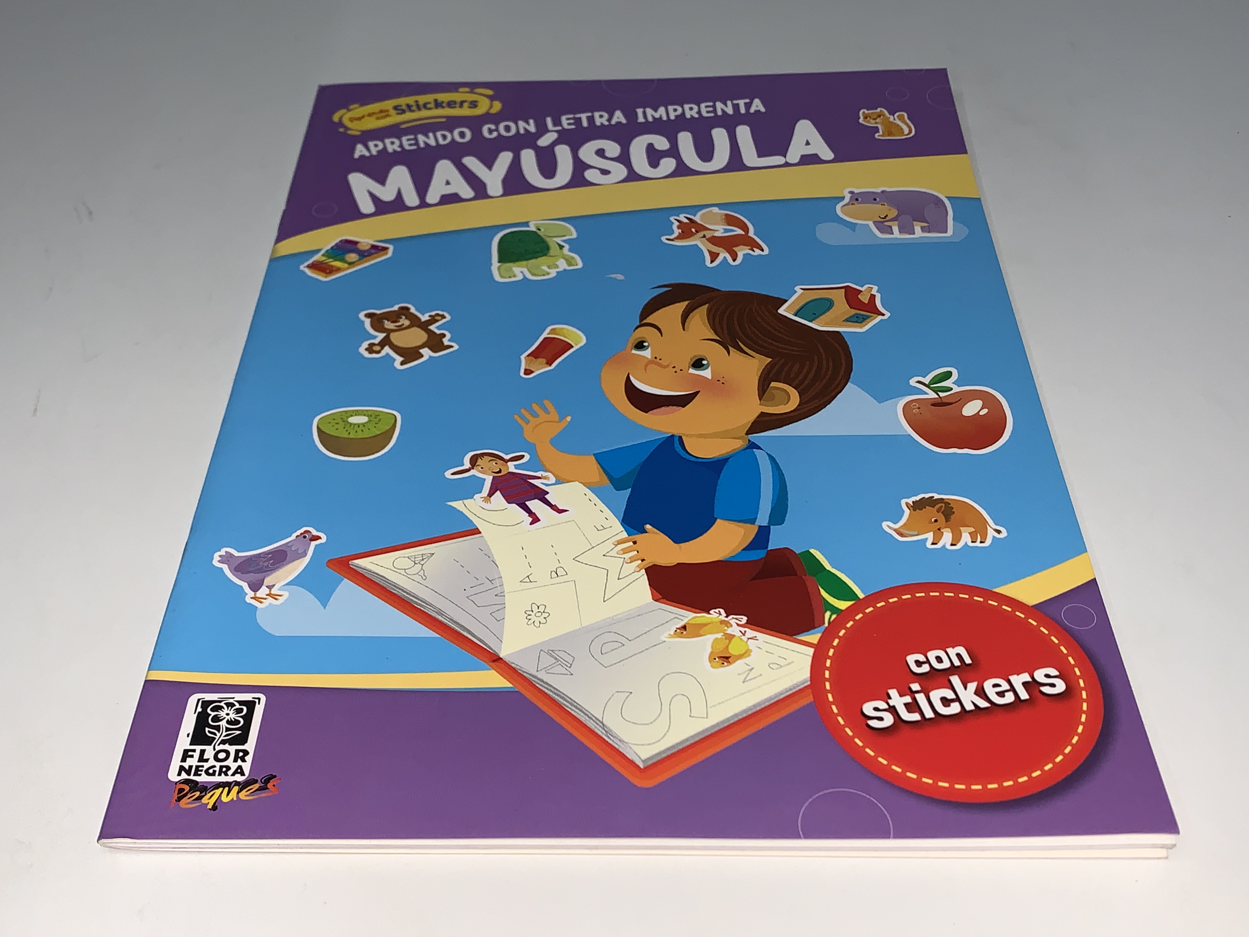 Aprendo con letra impresa mayúscula