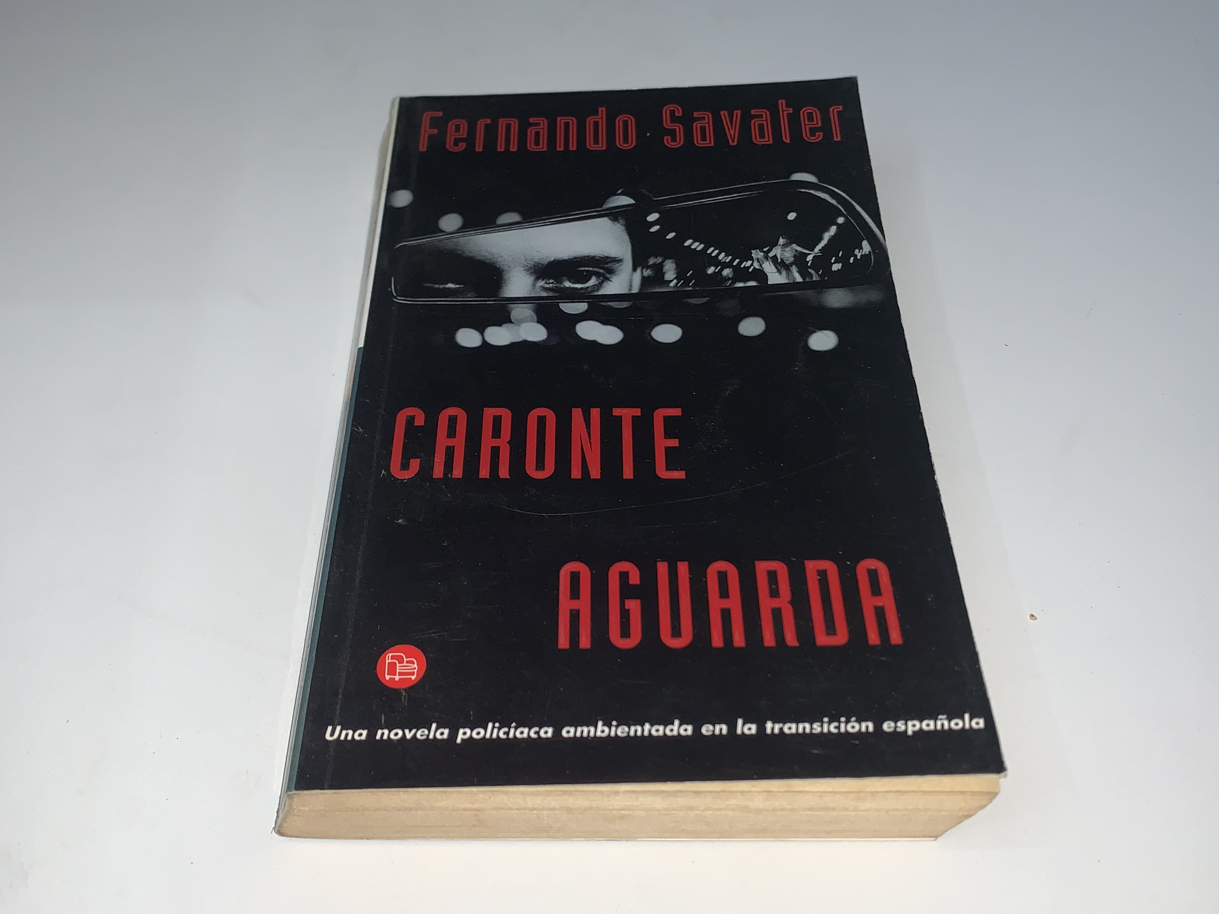Caronte aguarda