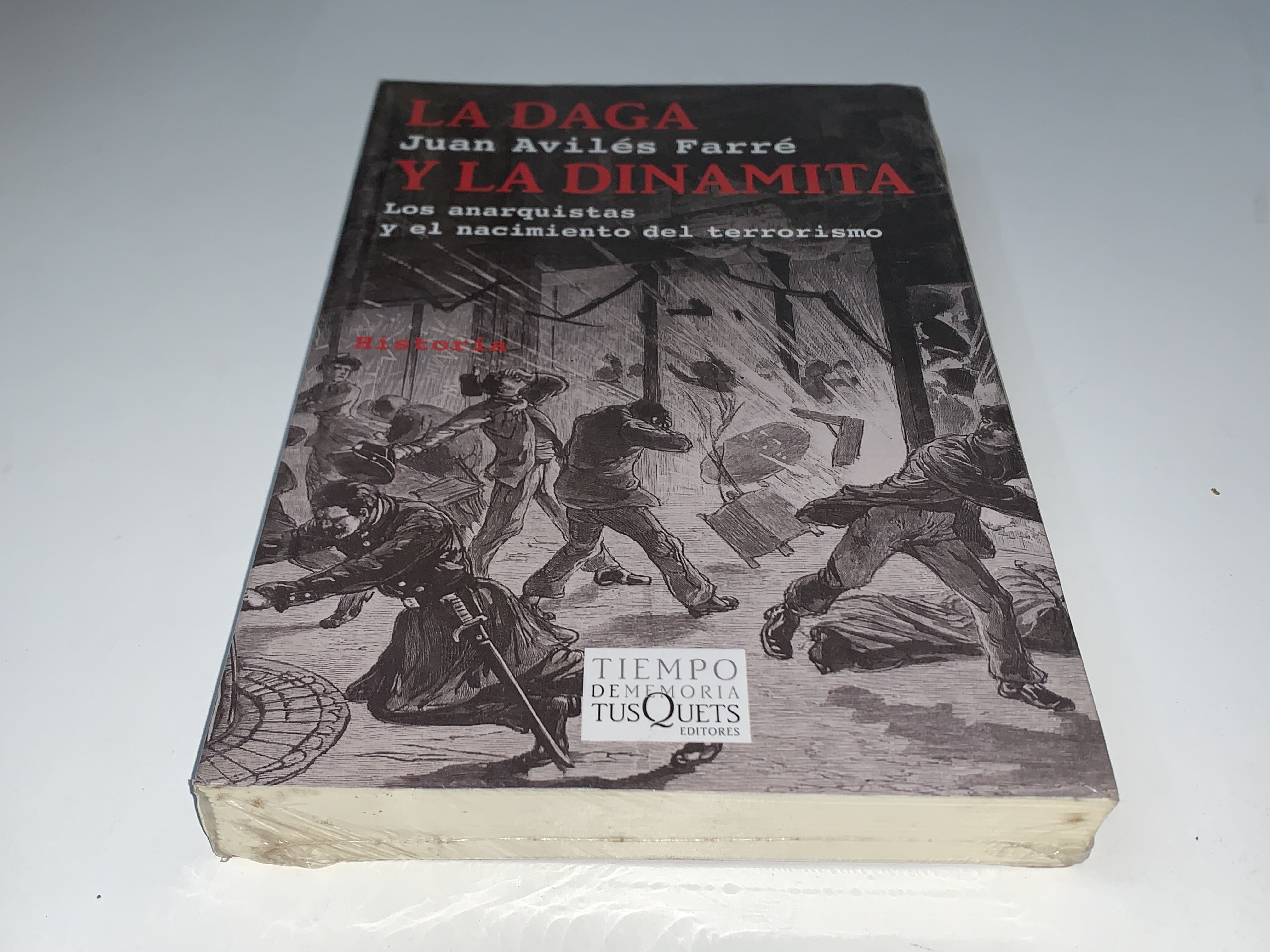 La daga y la dinamita