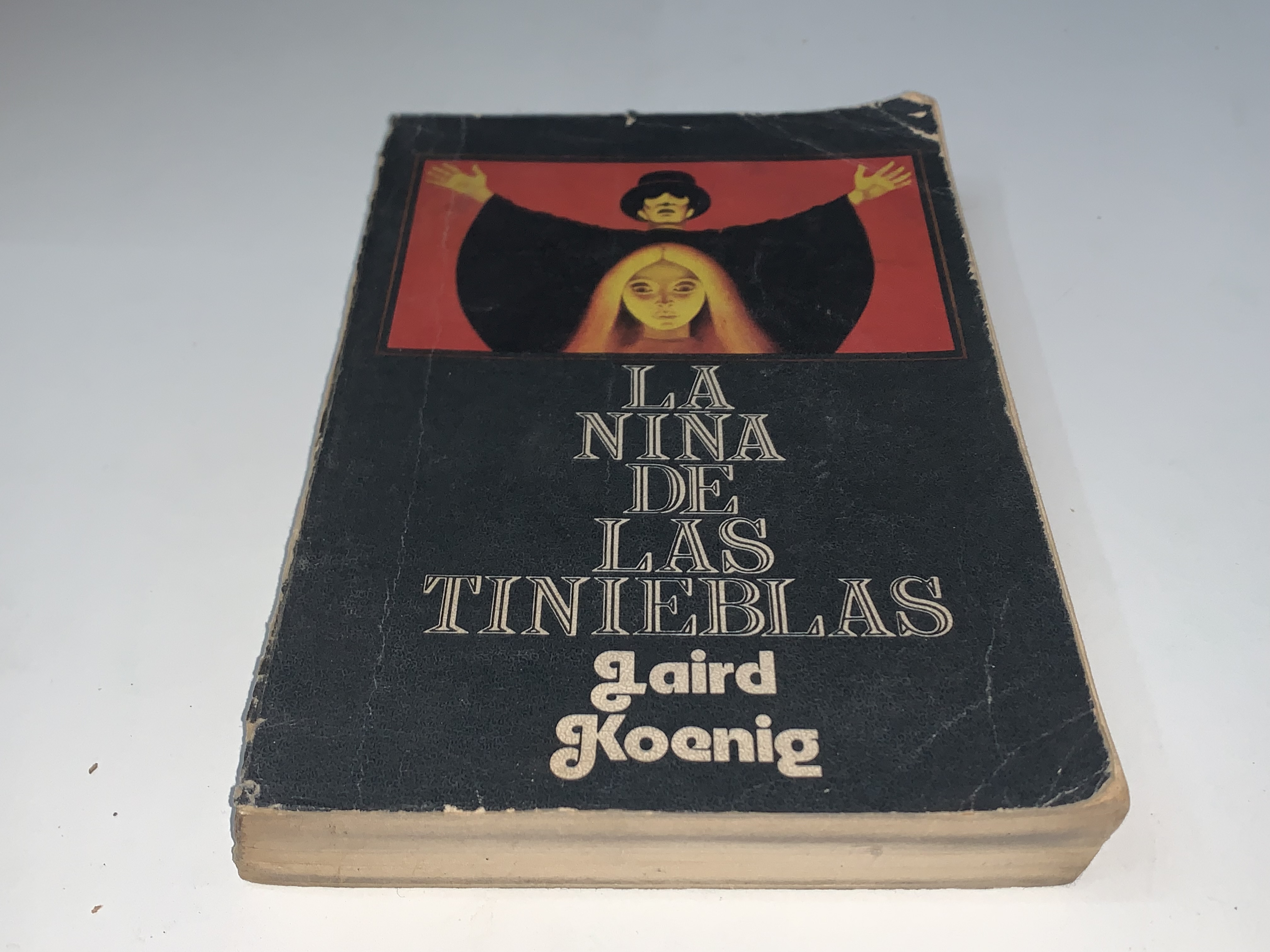 La niña de las tinieblas