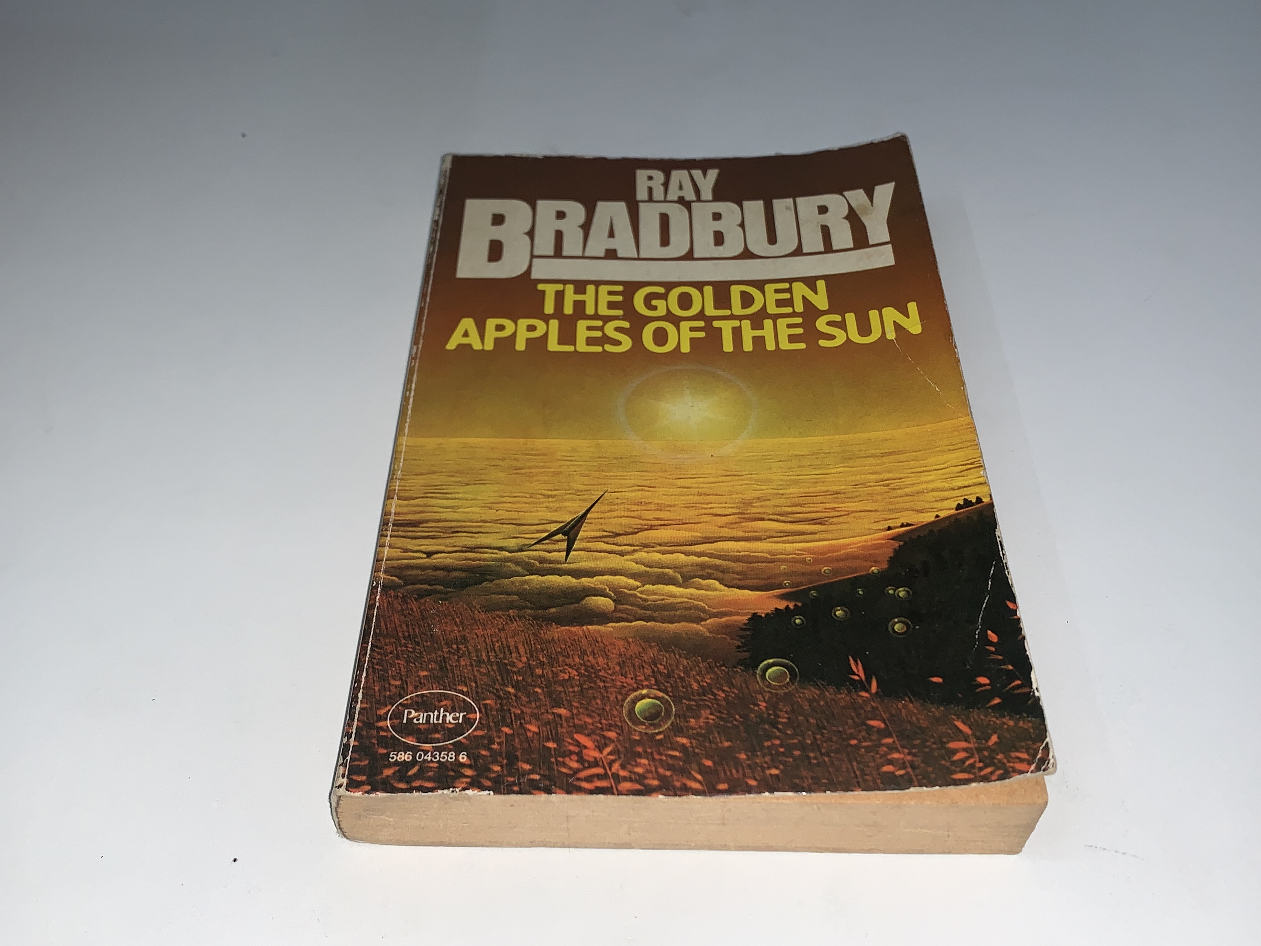 Las manzanas doradas del sol