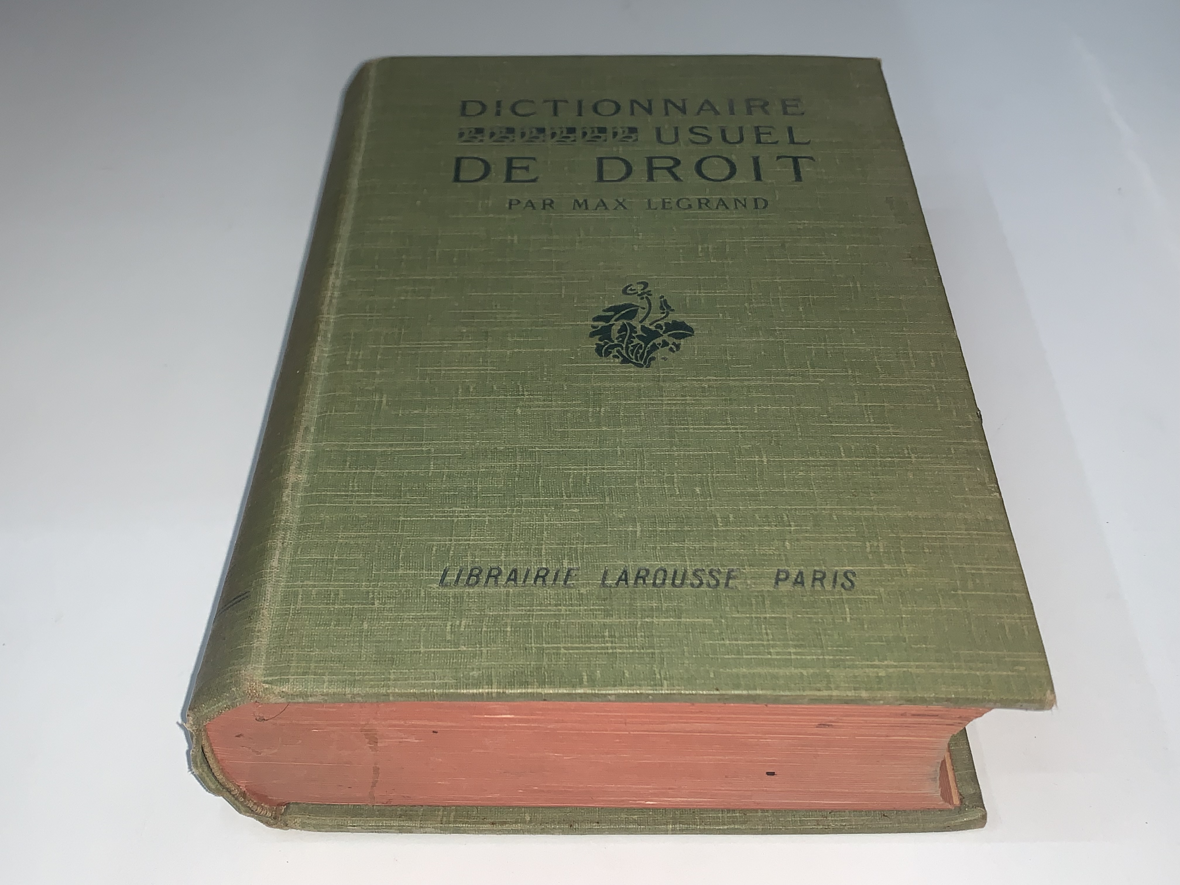 Dictionnaire usuel de droit