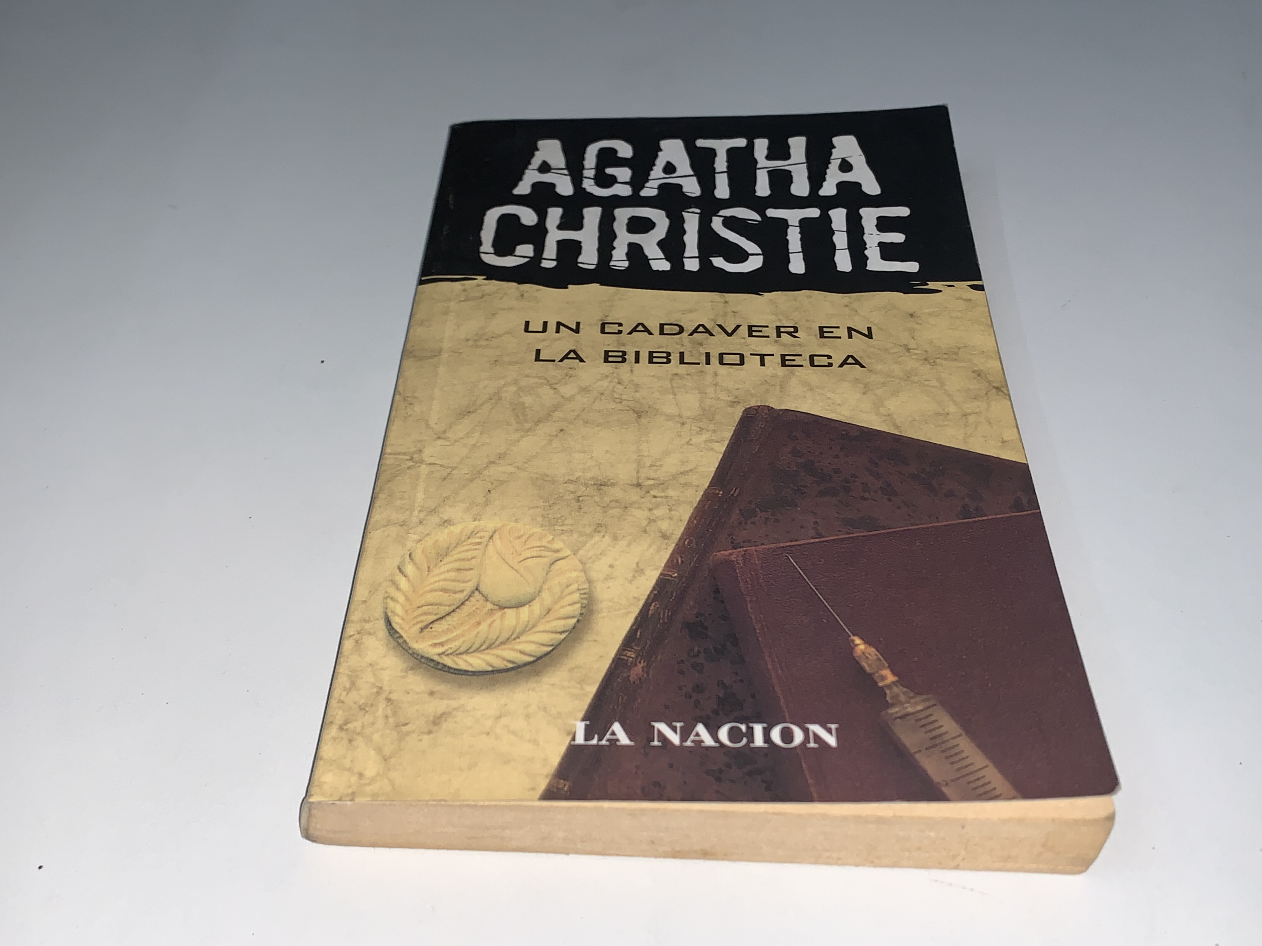 Un cadáver en la biblioteca
