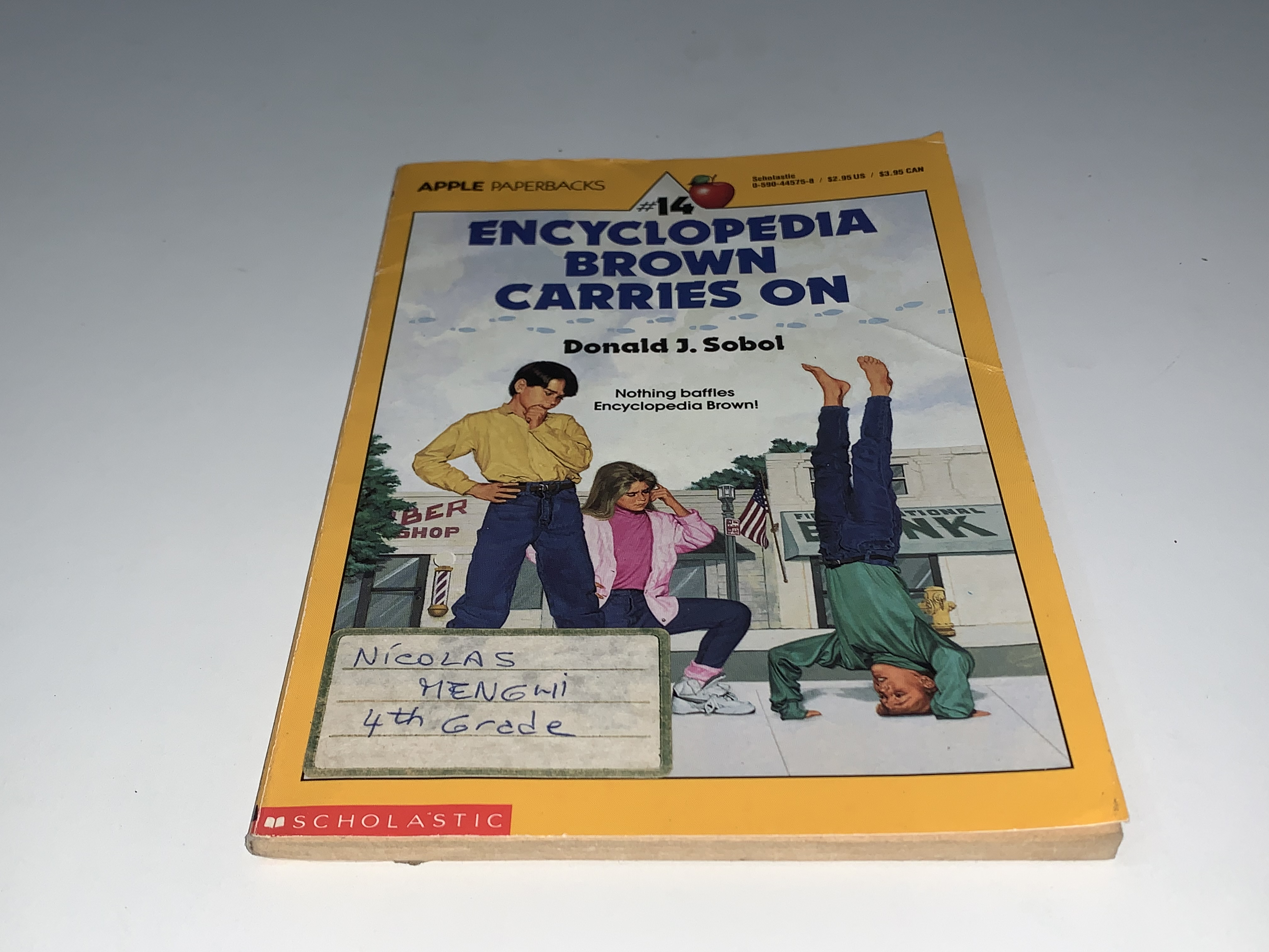Encyclopedia Brown Carries On