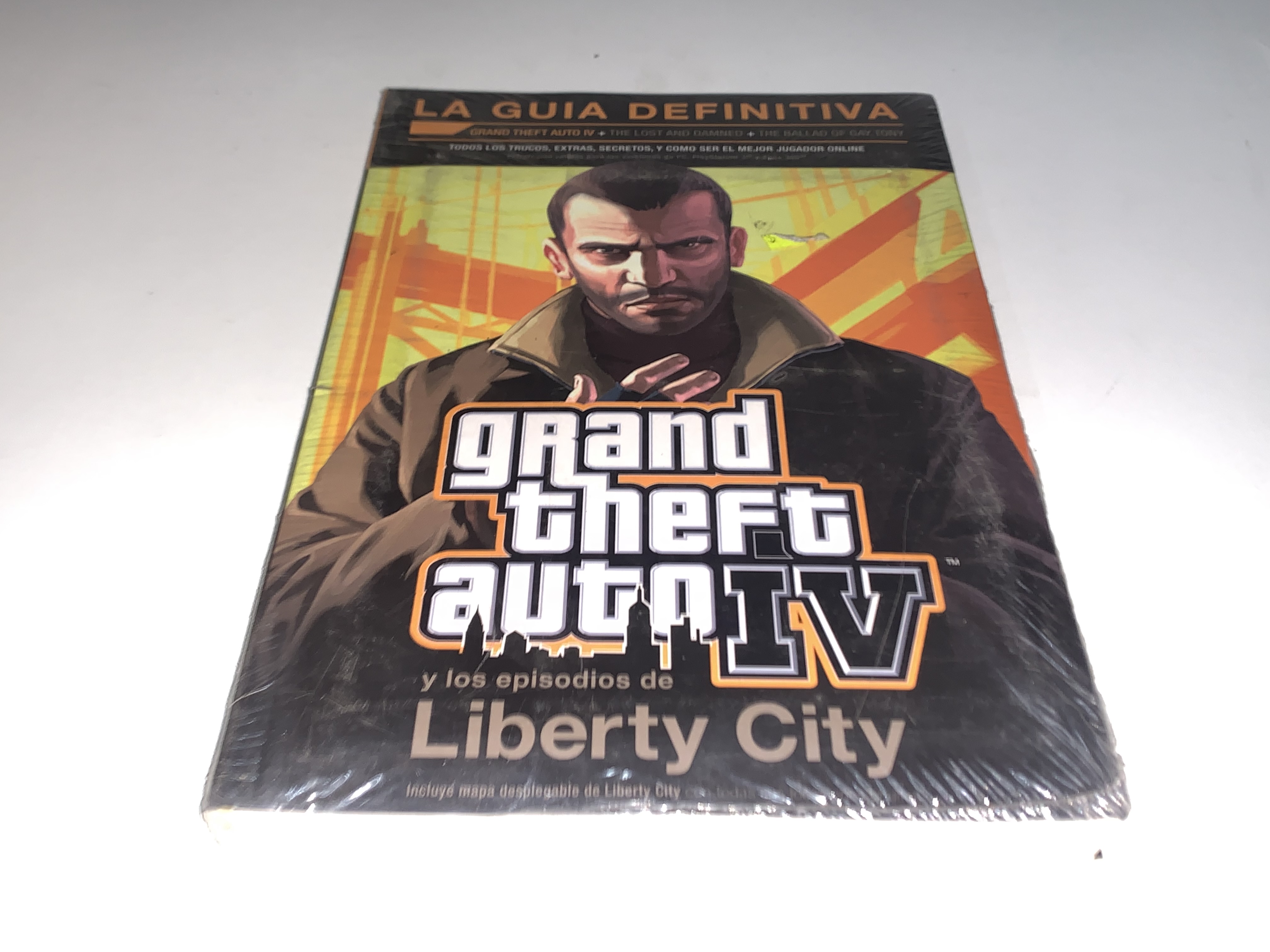Grand Theft Auto IV: La guía definitiva