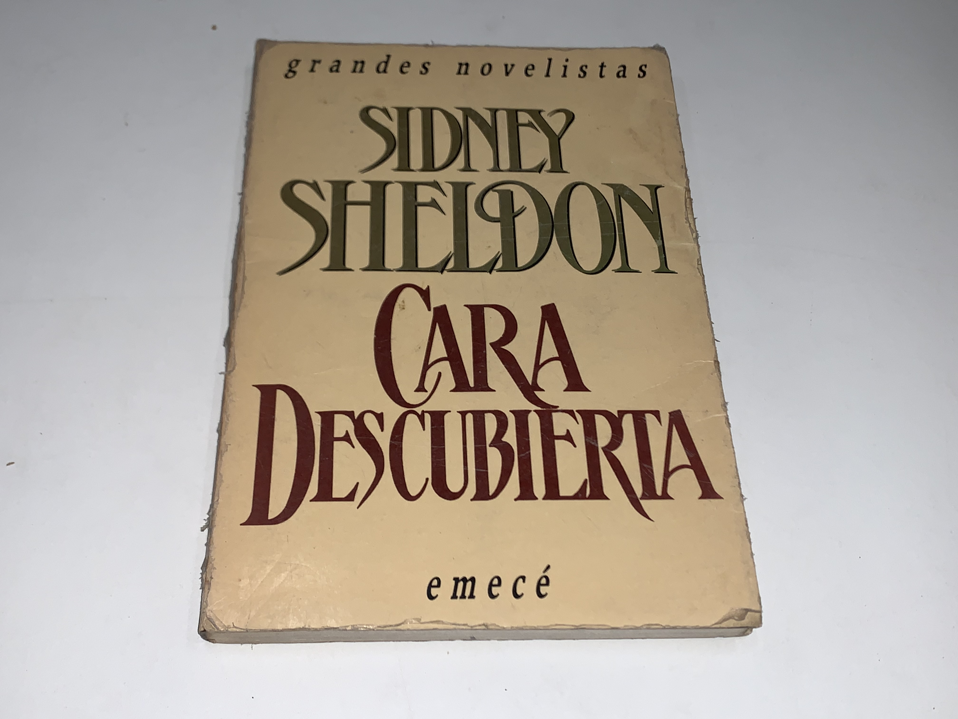 Cara Descubierta