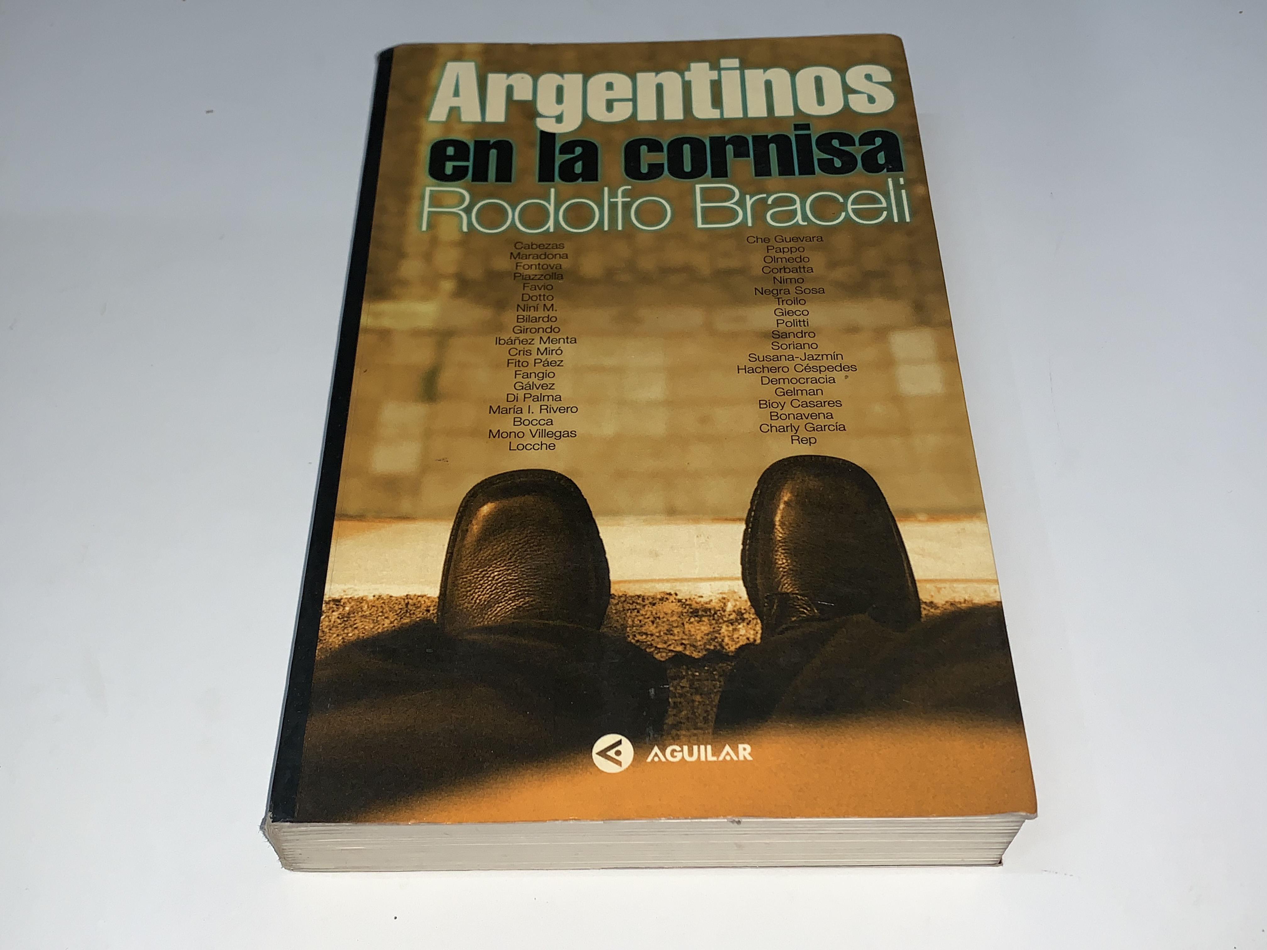 Argentinos en la cornisa